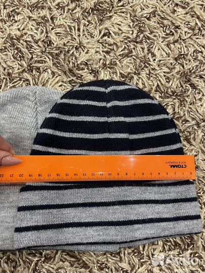 Шапки и варежки для мальчика новые