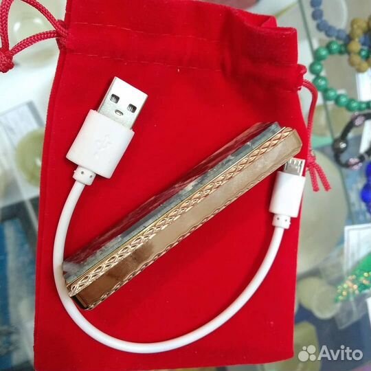 Электронная зажигалка с накладкой из яшмы