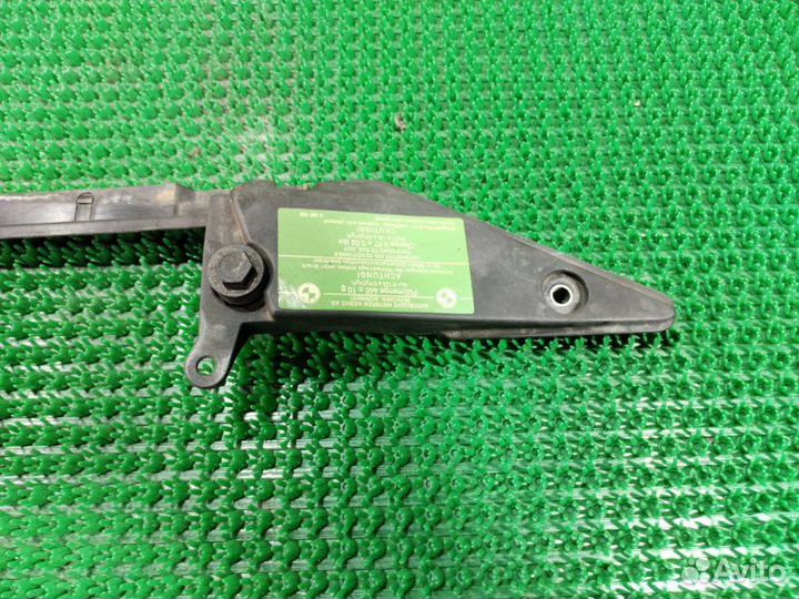 Крепление радиатора Bmw X5 E53 M54