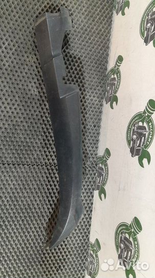 Панель лобового стекла правый Scania P