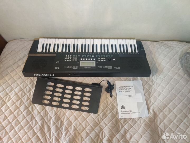 Medeli M17 Синтезатор
