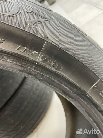 Aplus A607 295/40 R21 111W