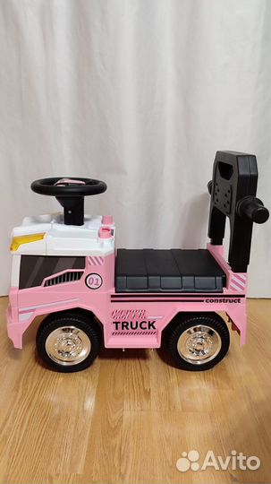 Детская машинка каталка новая с род.ручкой