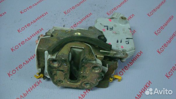 Nissan 80503-2F000 Замок передний левый