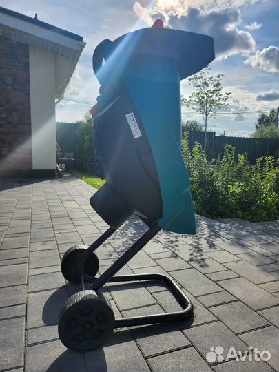 Измельчитель садовый bosch AXT Rapid 2000