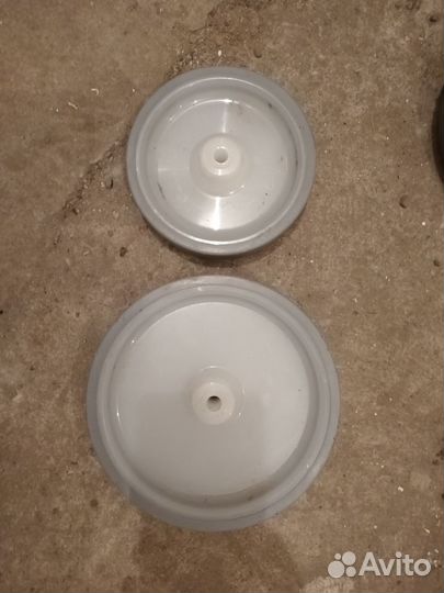 Колесо (ролик) мебельное с термопластичной резиной