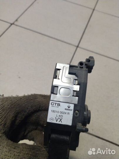 Педаль газа Renault Megane 3 H4M729 2014