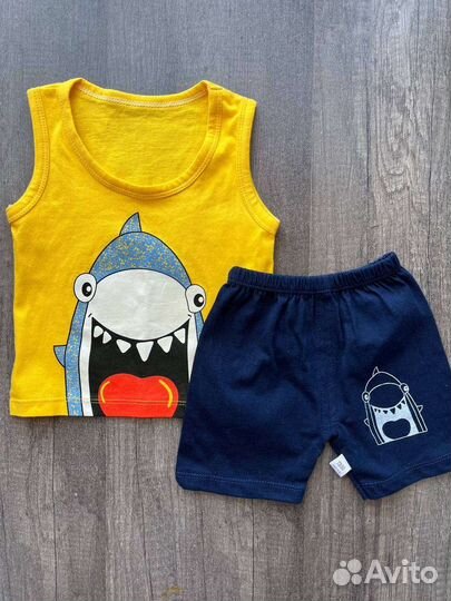 Костюм детский новый