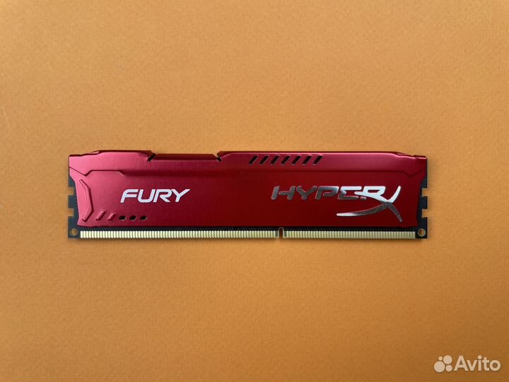 DDR3 8 GB 1866 mhz HyperX Fury red для пк Новая