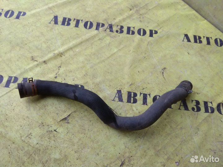Патрубок системы охлаждения Renault Megane 3