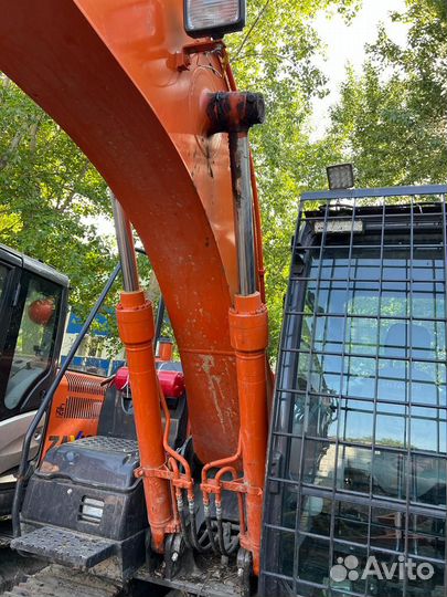 Гусеничный экскаватор Hitachi ZX130-5G, 2021