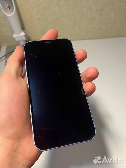 iPhone 12, 64 ГБ