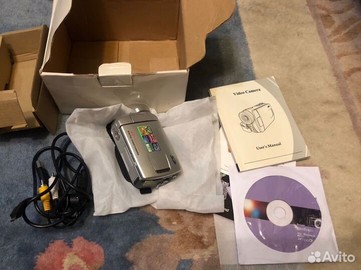 Видеокамера Sony DDV 8E