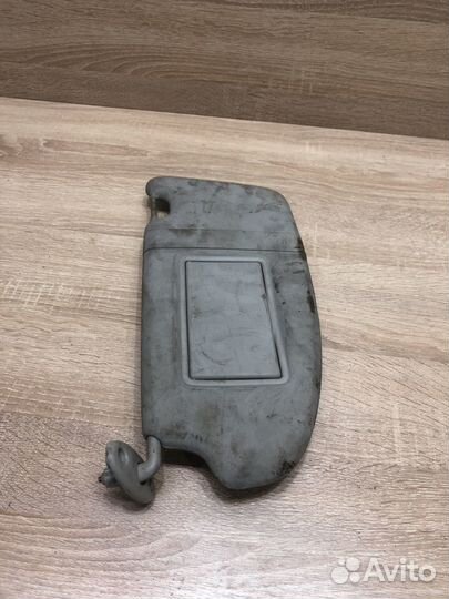 Козырек солнцезащитный левый Ford Focus 2