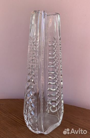 Хрустальная ваза