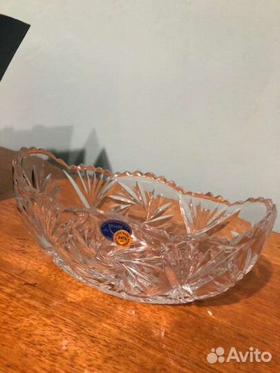 Салатник хрустальный новый