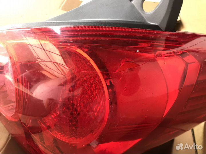 Задний фонарь Nissan Tiida