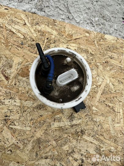 Топливный насос Skoda Rapid 2020 год