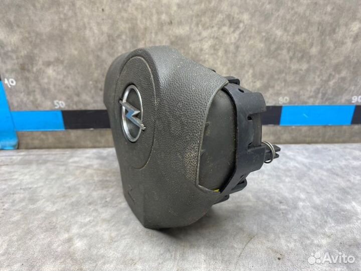 Подушка безопасности в руль Opel Astra H 1.6