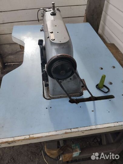 Швейная машина Минерва