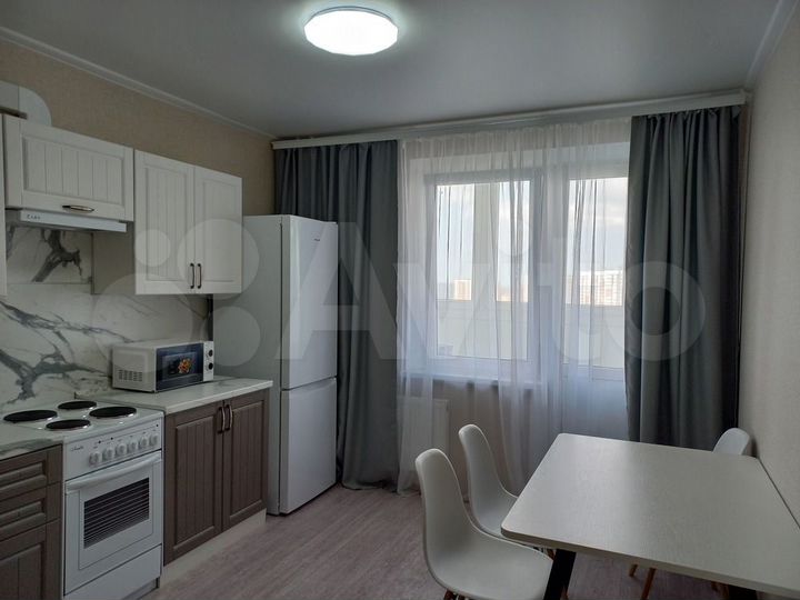 2-к. квартира, 58 м², 9/16 эт.
