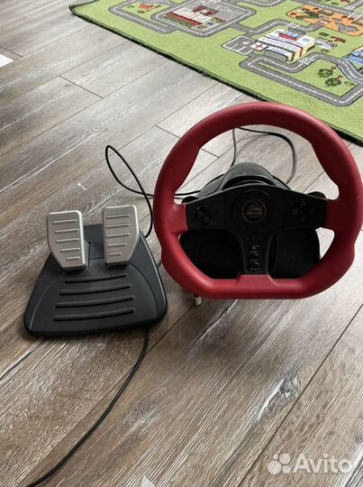 Игровой руль с педалями