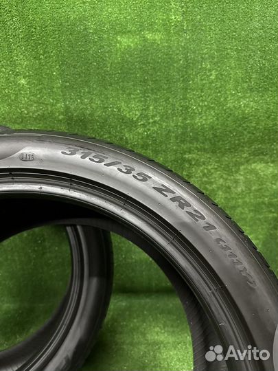 Pirelli P Zero 285/40 R21 и 315/35 R21 111Y