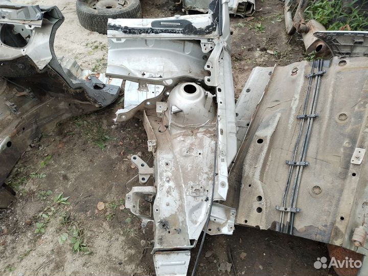 Лонжерон левый Opel Astra H