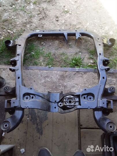 Подрамник opel zafira