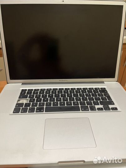 Apple macbook pro 17 2011 на запчасти