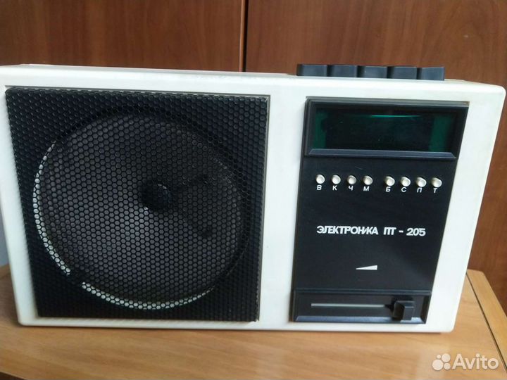 Радиоприемник СССР трёх программный с таймером