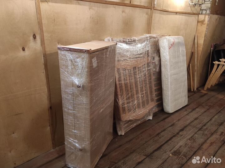 Детская кроватка с ящиком