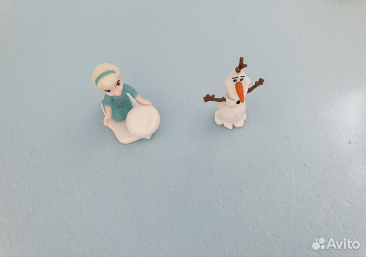 Игрушки киндер винкс, hello kitty, маша и медведь