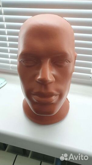 Манекен голова для шапок