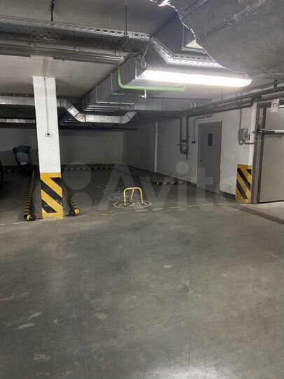 Машиноместо, 13 м²