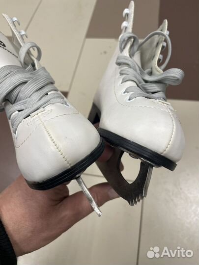 Коньки для девочки 32 размер