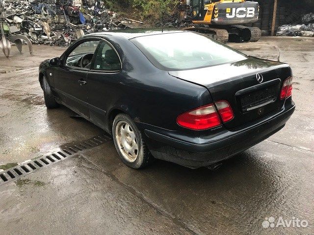 Разбор на запчасти Mercedes CLK W208