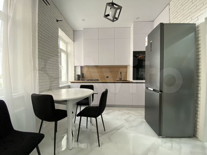 2-к. квартира, 70 м², 4/8 эт.