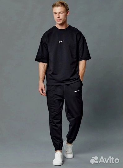 Спортивный костюм Nike штаны+футболка
