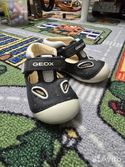 Ботинки geox 18 размер