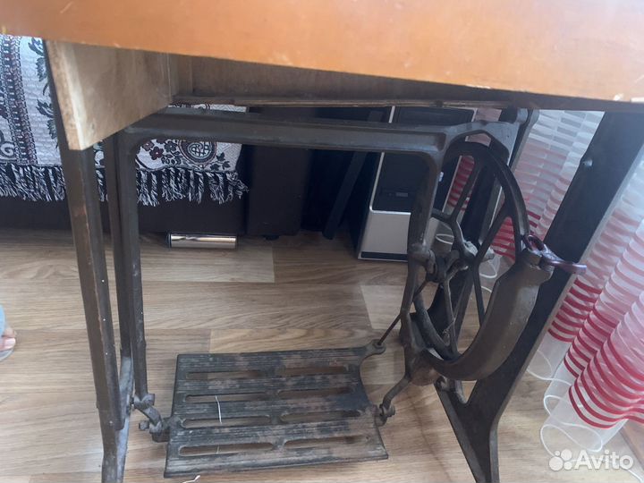 Швейная машинка