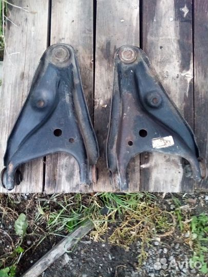 Рычаги в сборе