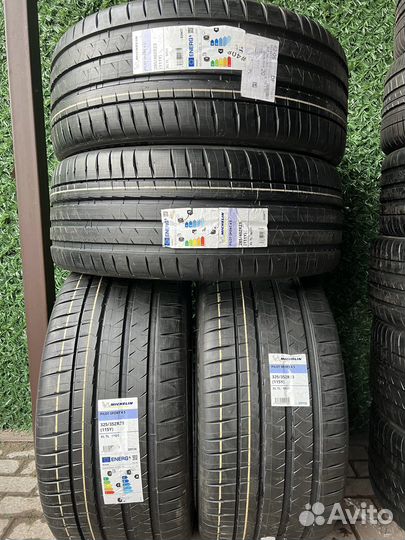 Michelin Pilot Sport 4 S 285/40 R23 и 325/35 R23 115Y