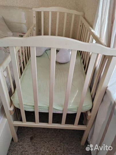 Детская кроватка