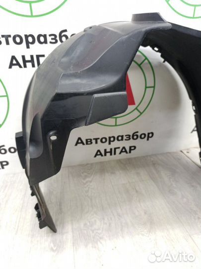 Подкрылок передний правый Ford Mondeo 3 седан 2.0L