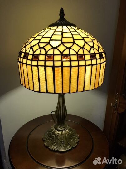 Лампа настольная в стиле Тиффани новая