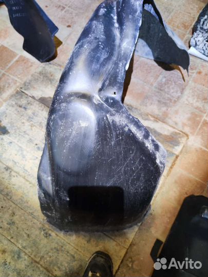 Пыльники, локеры передних арок