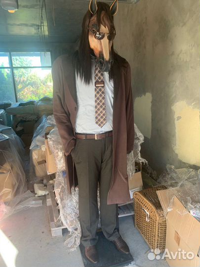 Ростовая кукла Конь в пальто