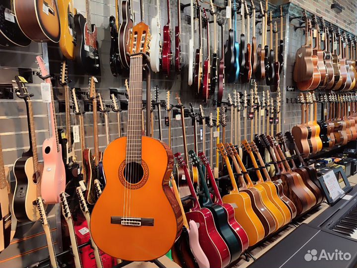 Yamaha C80 - классическая гитара