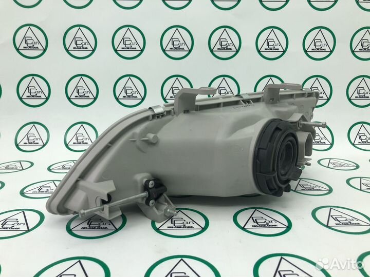 Фара основная правая Nissan Primera II P11